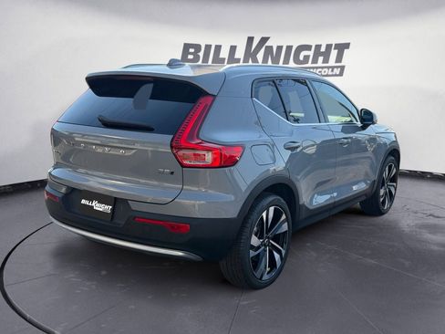 Used 2024 Volvo XC40 B5 Ultimate w/ Protection Package Premier image 5