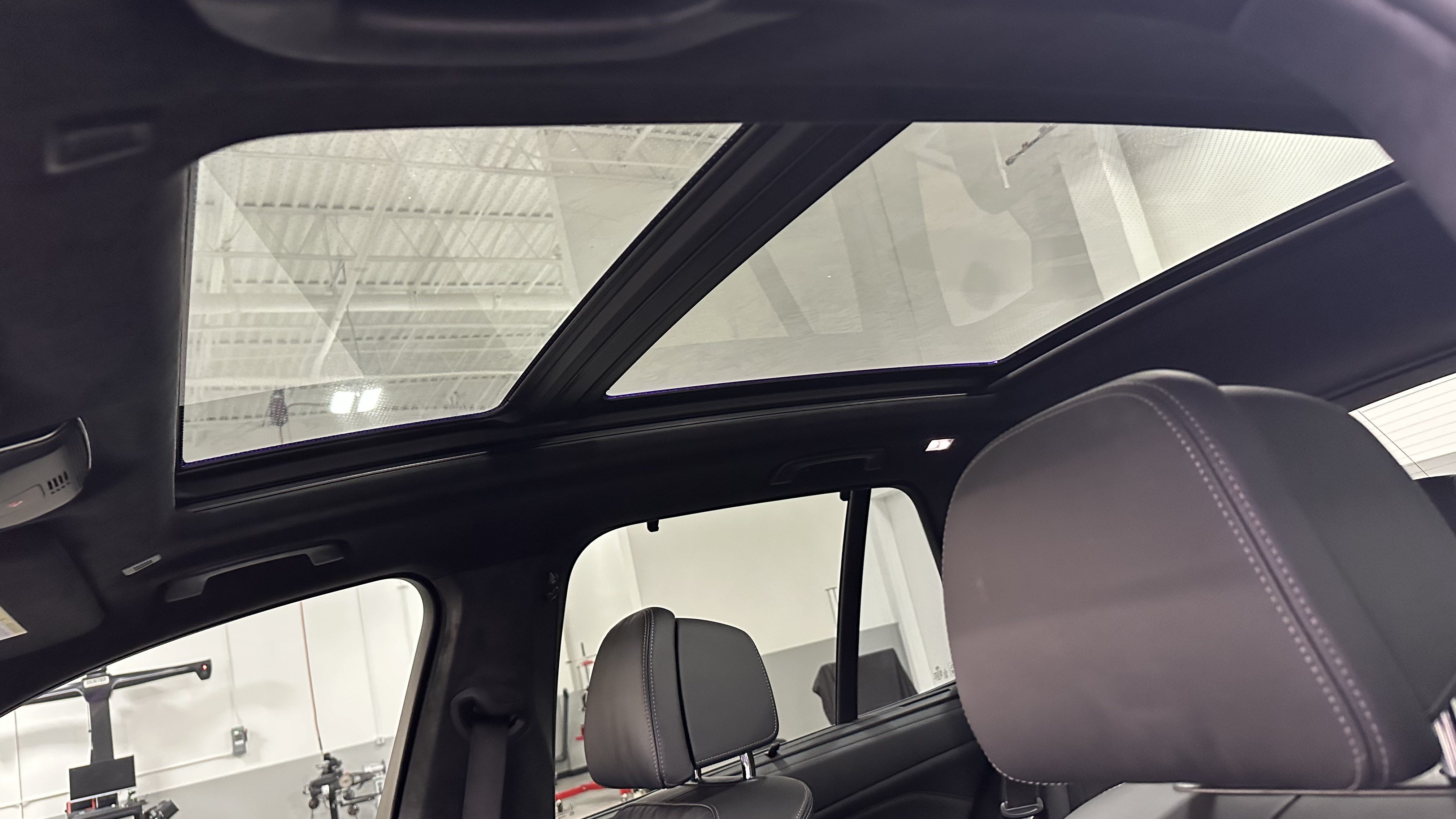 Used 2020 BMW X5 xDrive40i w/ M Sport Package AWD/4WD image 29