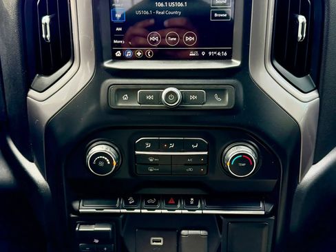 Used 2019 Chevrolet Silverado 1500 Custom Trail Boss w/ Custom Convenience Package AWD/4WD image 13
