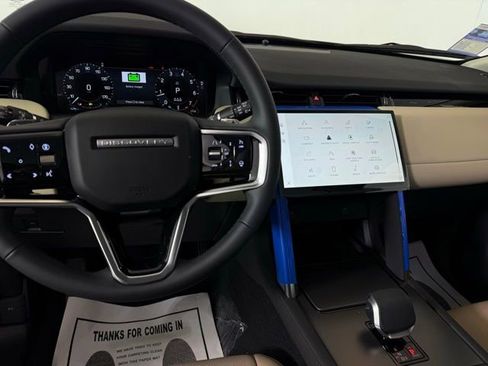 New 2025 Land Rover Discovery Sport S image 19