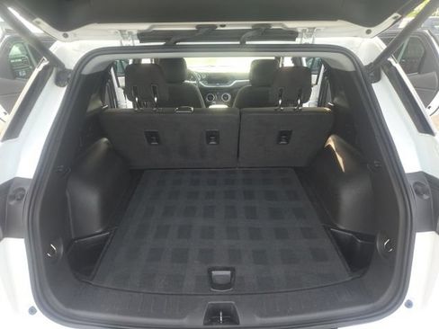 Used 2019 Chevrolet Blazer LT AWD/4WD image 38