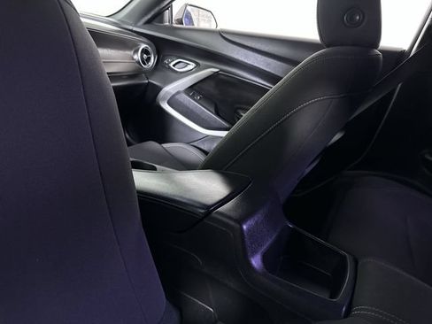 Used 2017 Chevrolet Camaro LT RWD image 22