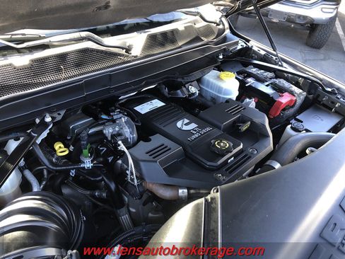 Used 2019 RAM 3500 Laramie image 24