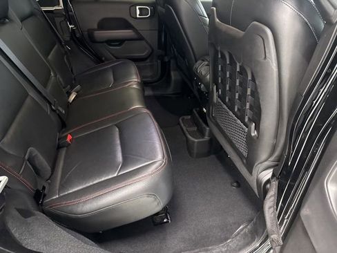 Used 2022 Jeep Wrangler Unlimited Rubicon image 27