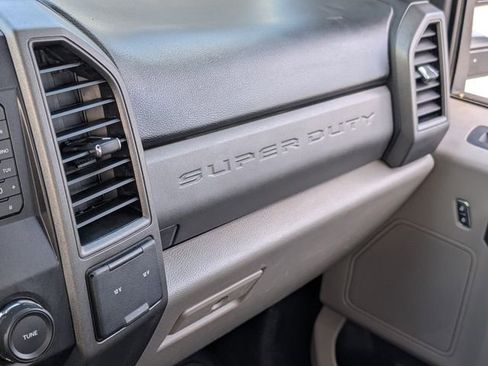 Used 2019 Ford F550 XL image 19