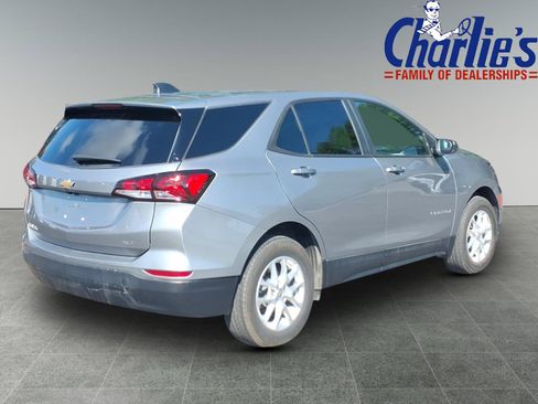 Used 2024 Chevrolet Equinox LS w/ LS Convenience Package AWD/4WD image 4