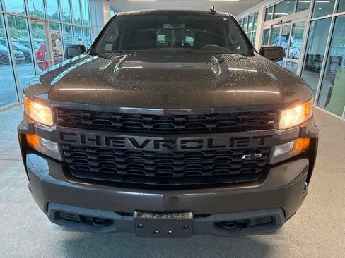 Used 2021 Chevrolet Silverado 1500 Custom RWD image 2