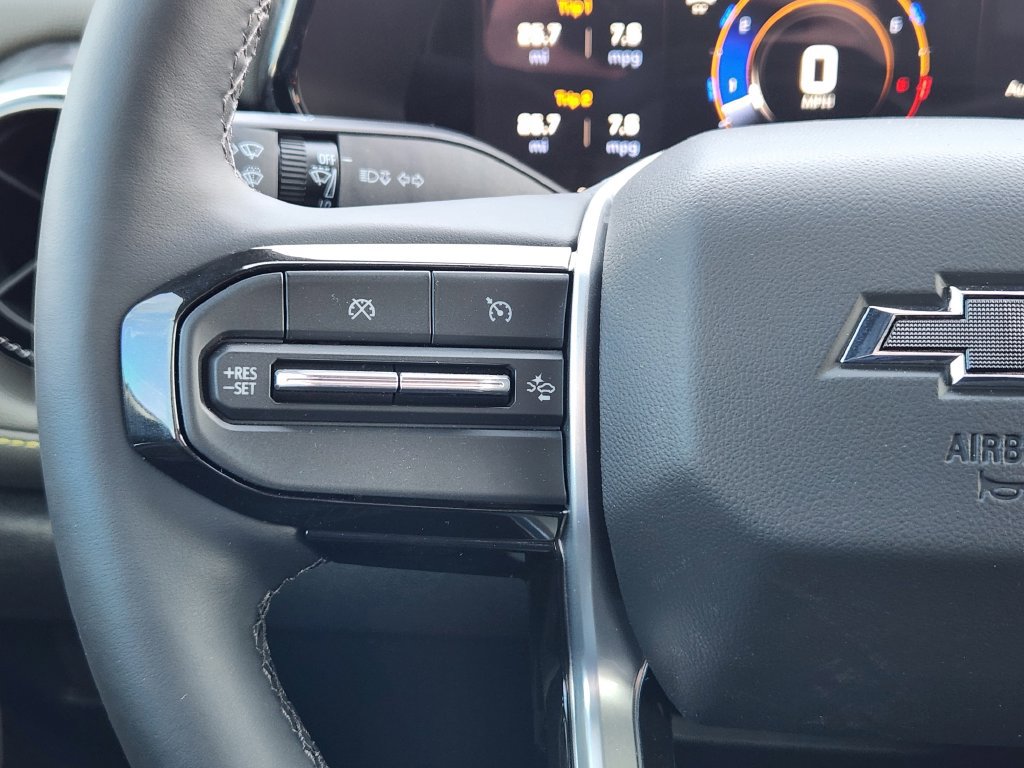 New 2026 Chevrolet Colorado ZR2 w/ Technology Package AWD/4WD image 16