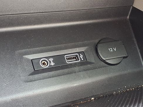 Used 2018 Volkswagen Atlas SEL AWD/4WD image 27