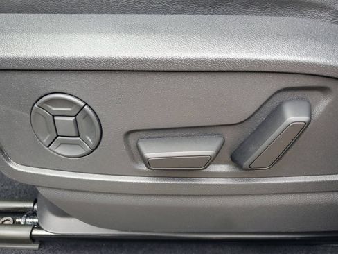 Used 2025 Audi Q5 Premium w/ Convenience Package AWD/4WD image 22