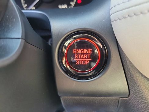 Certified 2024 Honda HR-V LX image 28