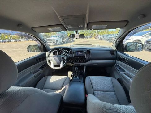 Used 2013 Toyota Tacoma 2WD Double Cab w/ Convenience Pkg image 17