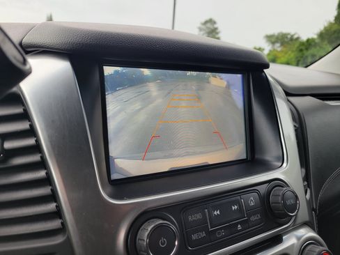 Certified 2017 Chevrolet Tahoe LS RWD image 19