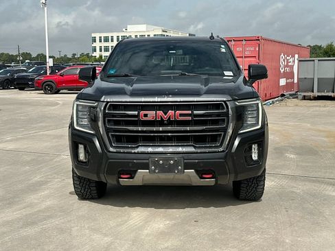 Used 2021 GMC Yukon XL AT4 w/ AT4 Premium Plus Package AWD/4WD image 5
