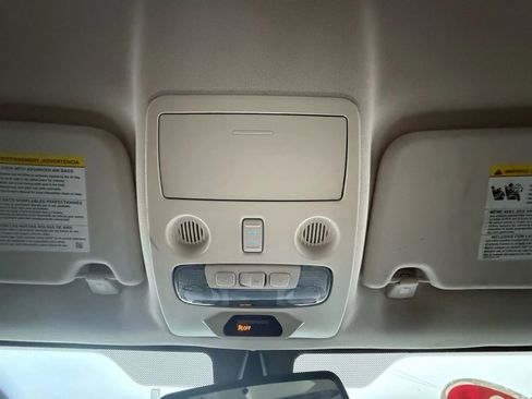 Used 2019 Ford EcoSport Titanium image 21