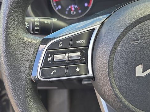 Used 2023 Kia Forte LXS w/ LXS Technology Package image 27