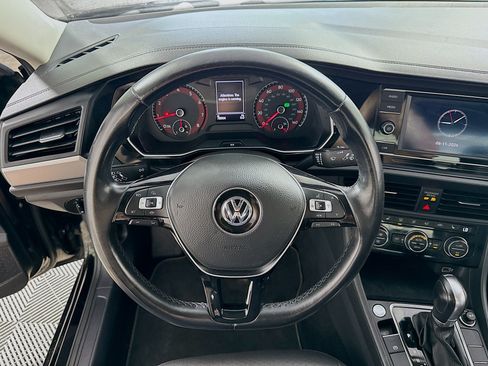 Used 2019 Volkswagen Jetta SE FWD image 13