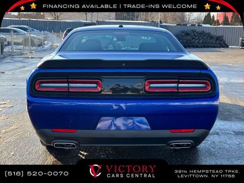 Used 2021 Dodge Challenger SXT w/ Blacktop Package image 5
