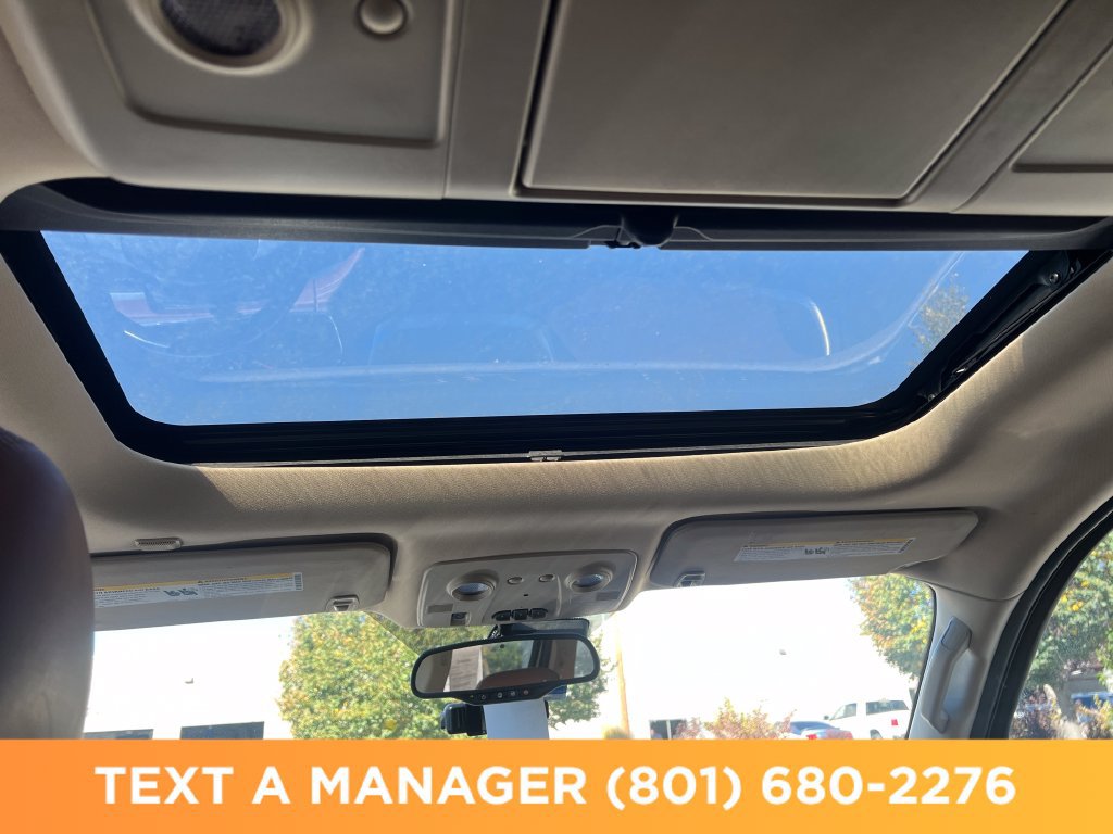 Used 2016 Chevrolet Traverse LTZ FWD image 23