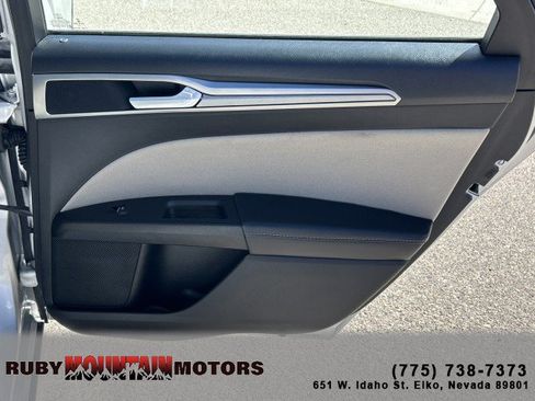 Used 2018 Ford Fusion S FWD image 20
