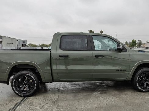 New 2026 RAM 1500 4x4 Crew Cab image 13