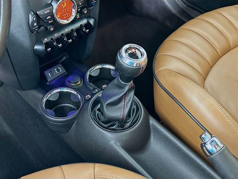 Used 2013 MINI Cooper S image 15