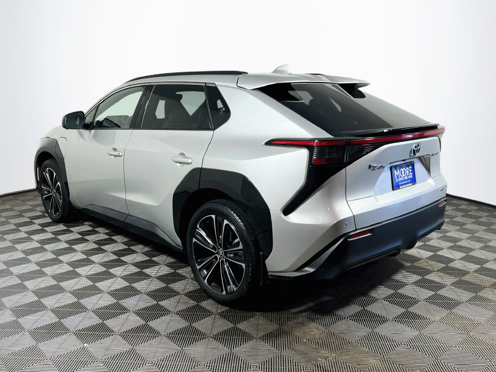 Certified 2023 Toyota bZ4X AWD image 5