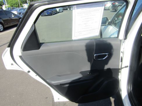 Used 2025 Kia K4 FWD image 14
