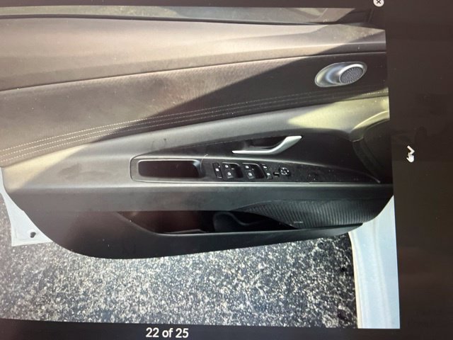 Used 2026 Hyundai Elantra SE FWD image 11