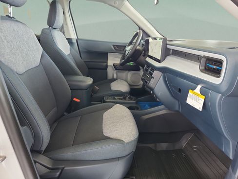 New 2026 Ford Maverick XLT w/ XLT Luxury Package FWD image 19