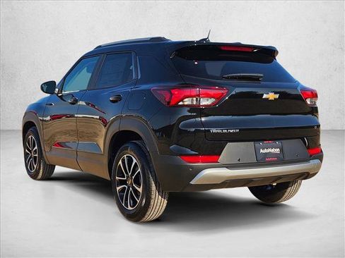New 2026 Chevrolet TrailBlazer LT w/ Convenience Package image 9