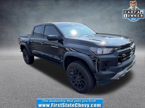 Used 2024 Chevrolet Colorado Trail Boss w/ Advanced Trailering Package AWD/4WD image 1