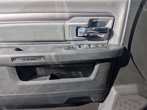 Used 2024 RAM 1500 Classic SLT image 27