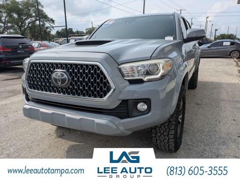 Used 2018 Toyota Tacoma TRD Sport w/ Technology Package RWD image 7