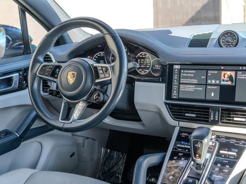Used 2019 Porsche Cayenne E-Hybrid image 19
