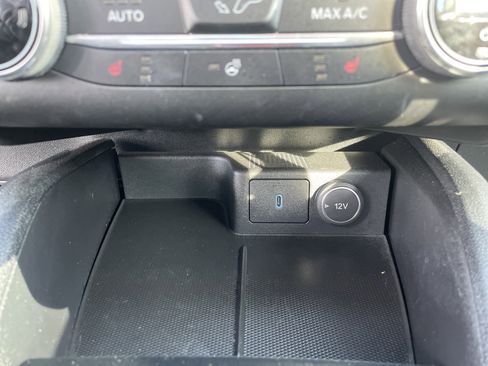 Used 2020 Ford Escape SEL image 34