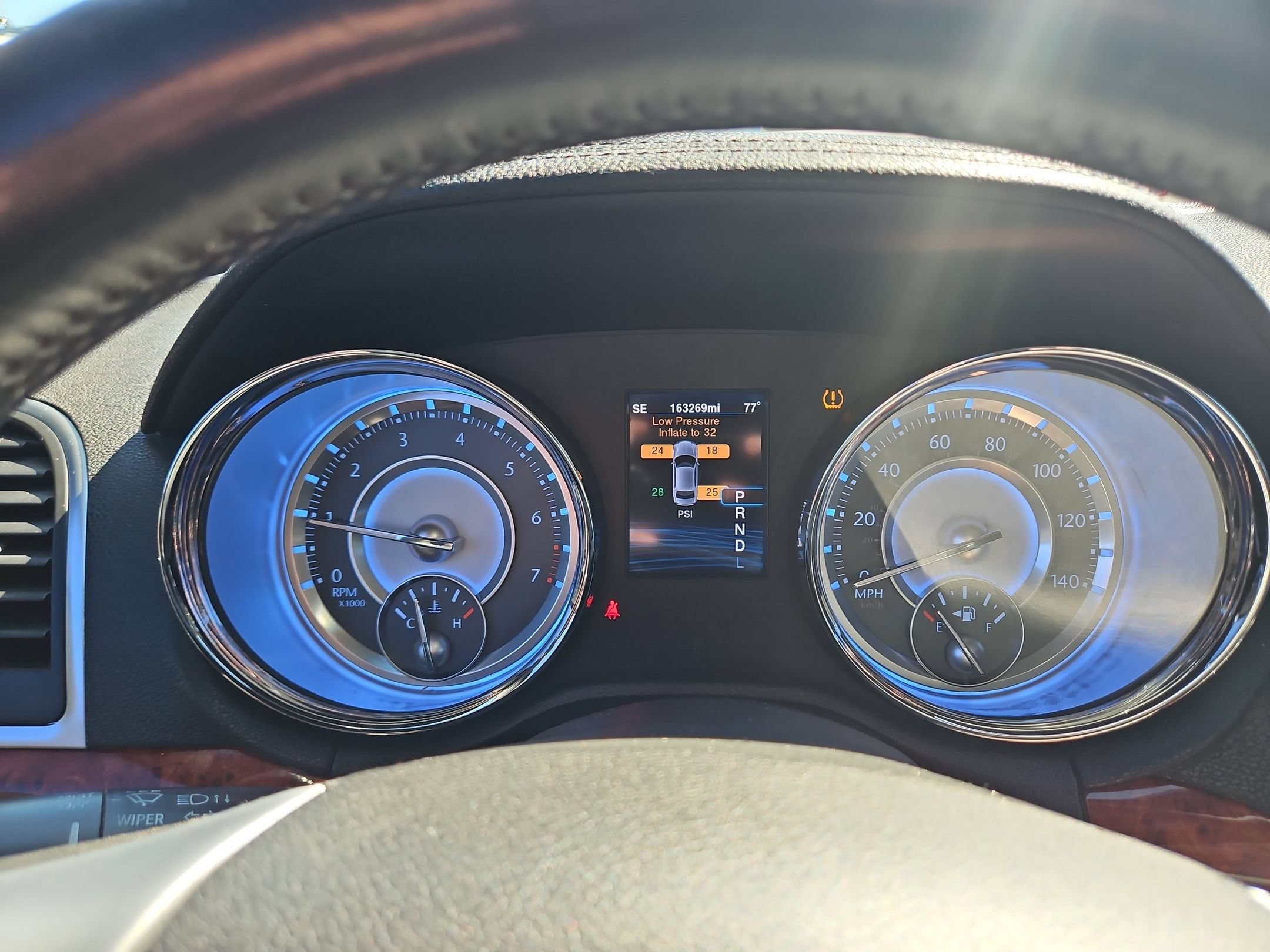 Used 2014 Chrysler 300 RWD image 15