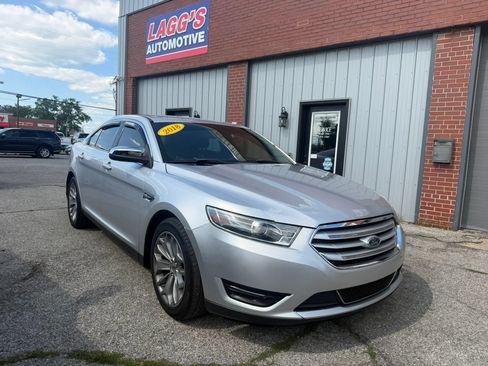 Used 2018 Ford Taurus Limited FWD image 1