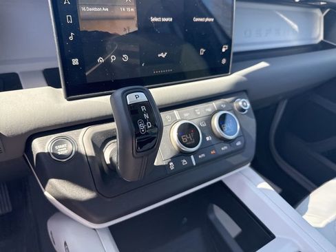 Used 2025 Land Rover Defender 110 S image 17