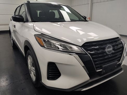 Used 2024 Nissan Kicks S FWD image 14