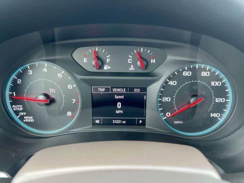 Used 2025 Chevrolet Malibu LT image 33