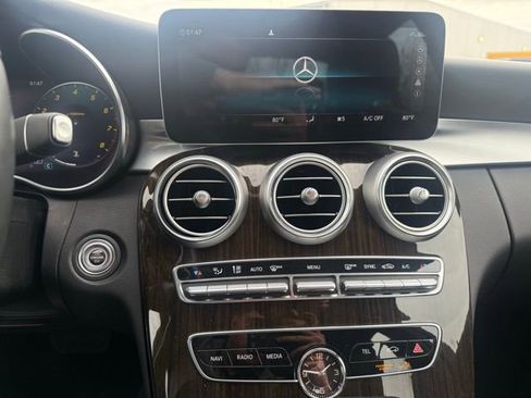 Used 2021 Mercedes-Benz C 300 4MATIC Sedan image 21