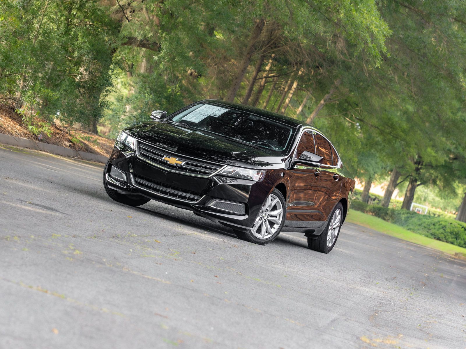 Used 2017 Chevrolet Impala LT w/ Leather Package FWD image 20