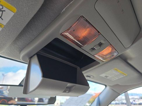 Used 2021 Nissan Frontier S image 37