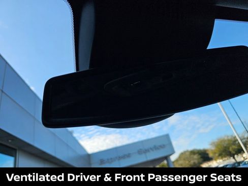 Used 2024 GMC Sierra 1500 SLT w/ SLT Premium Plus Package image 28