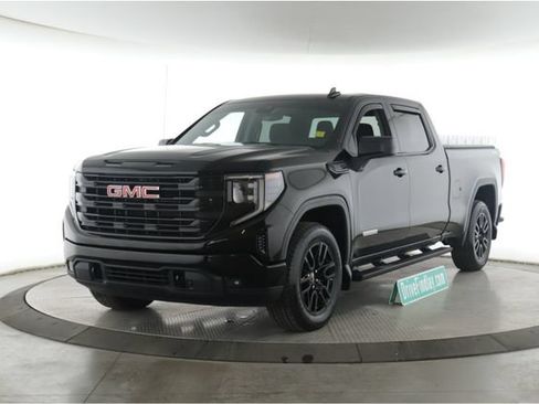 Used 2025 GMC Sierra 1500 Elevation AWD/4WD image 10