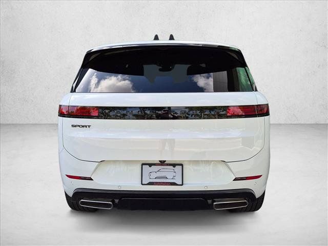 New 2026 Land Rover Range Rover Sport Dynamic SE AWD/4WD image 7