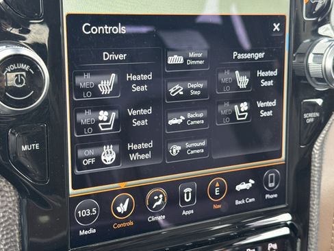 Used 2021 RAM 1500 Limited AWD/4WD image 14