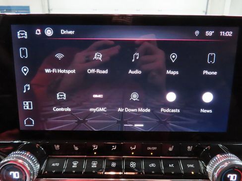 Used 2024 GMC Canyon AT4 w/ AT4 Premium Package image 20