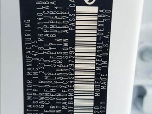 Used 2025 Toyota Corolla LE image 23